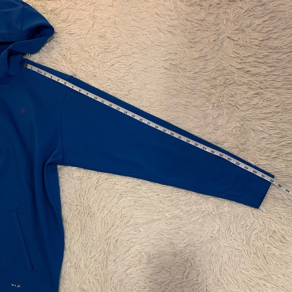 New Balance / Pullover Hoodie - Picture 9 of 9
